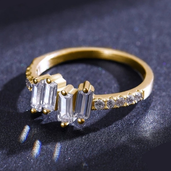 925 Sterling Silver Yellow Gold Irregular Emerald - Picture 3 of 5